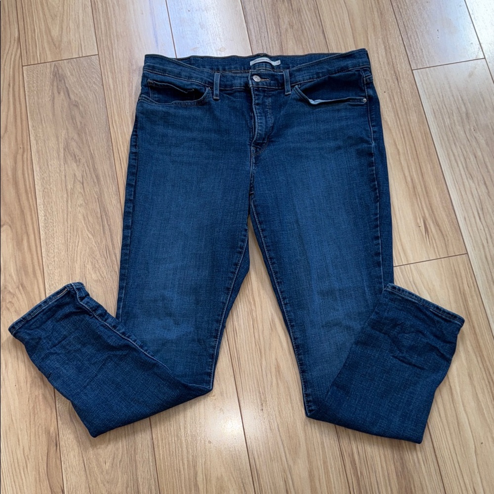 Levi Dark Blue Denim Jeans